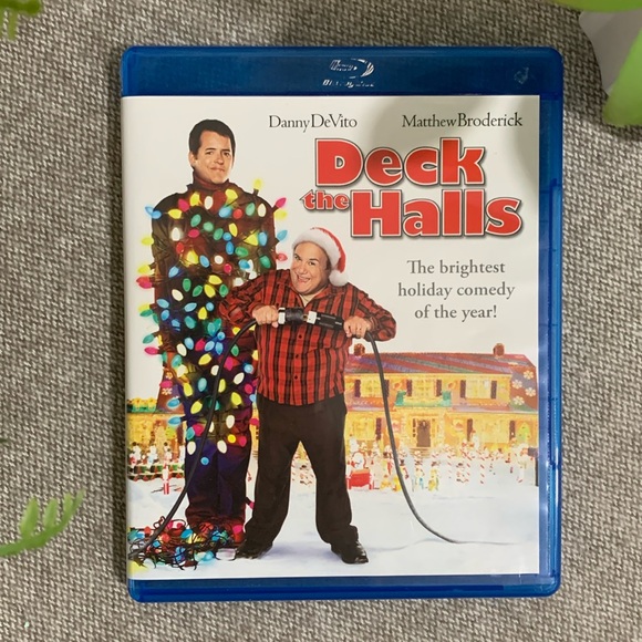 Deck the Halls Blu-ray movie 🎅🎥 - Picture 2 of 6